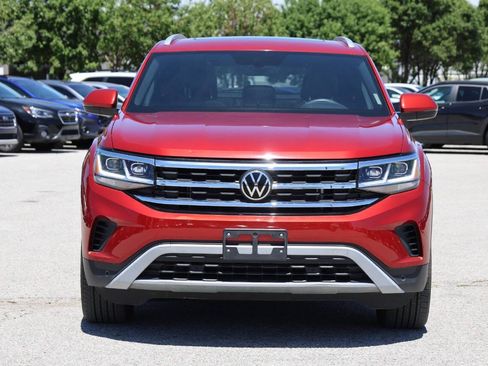 Used 2022 Volkswagen Atlas Cross Sport SE AWD/4WD image 2