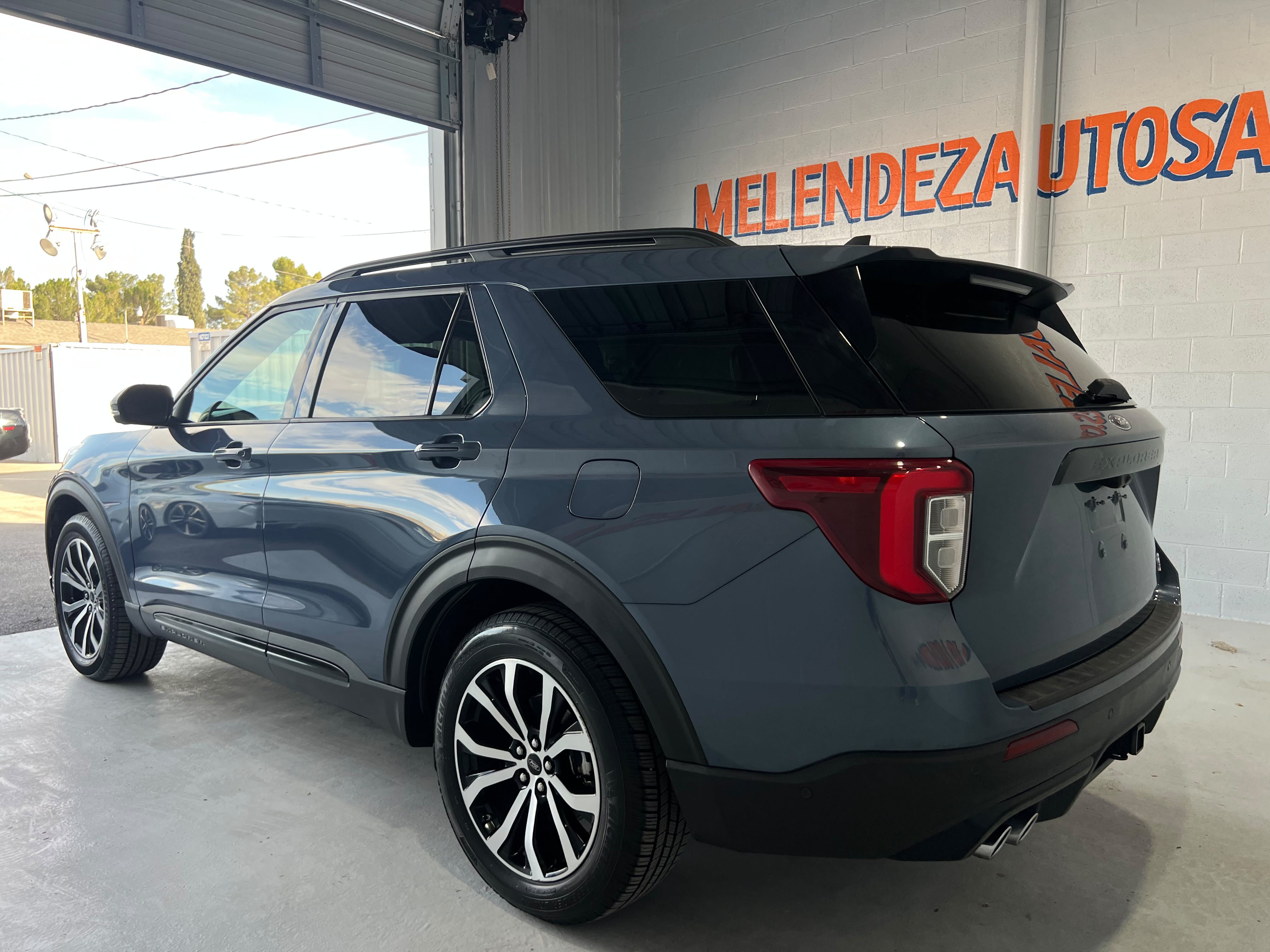 Used 2021 Ford Explorer ST w/ Equipment Group 401A AWD/4WD image 3