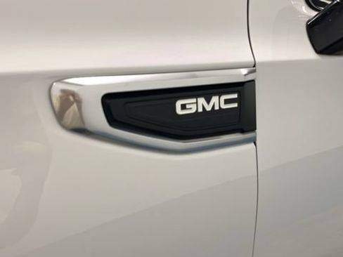 Used 2022 GMC Yukon XL Denali AWD/4WD image 44