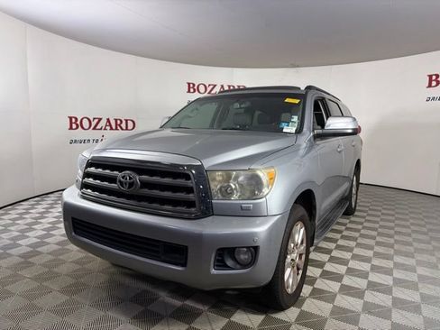 Used 2014 Toyota Sequoia Platinum RWD image 4