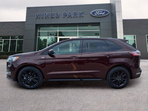 Certified 2024 Ford Edge ST-Line AWD/4WD image 4