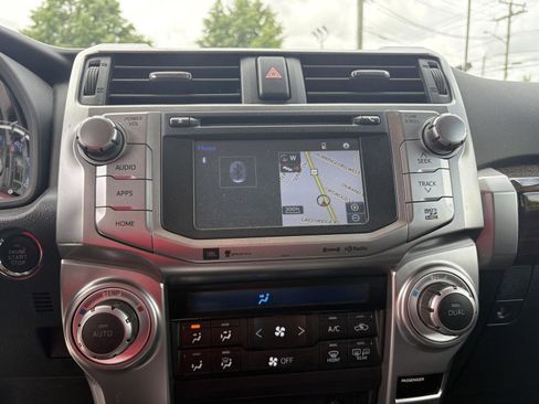 Used 2019 Toyota 4Runner Limited AWD/4WD image 18