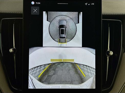 New 2026 Volvo XC60 T8 Ultra w/ Protection Package Premier image 15