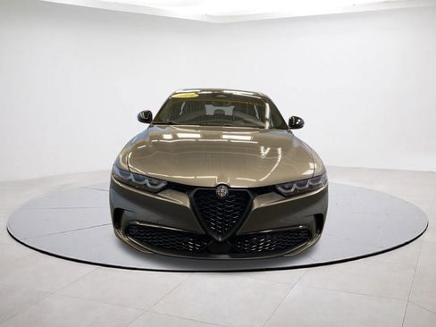 Used 2024 Alfa Romeo Tonale Veloce image 2