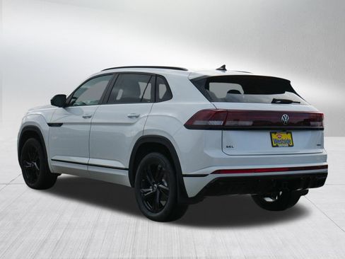 New 2026 Volkswagen Atlas Cross Sport SEL R-Line image 2