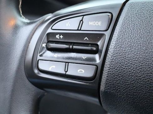 Used 2022 Hyundai Venue SEL w/ Cargo Package image 28