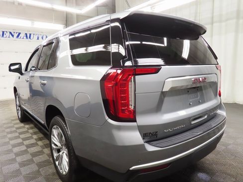 Used 2024 GMC Yukon Denali w/ Denali Reserve Package image 5