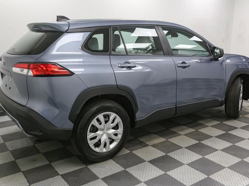 Used 2024 Toyota Corolla Cross L image 8
