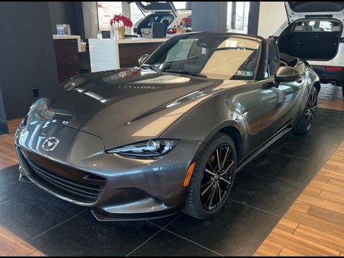 New 2025 MAZDA MX-5 Miata Grand Touring w/ Weather Package image 4