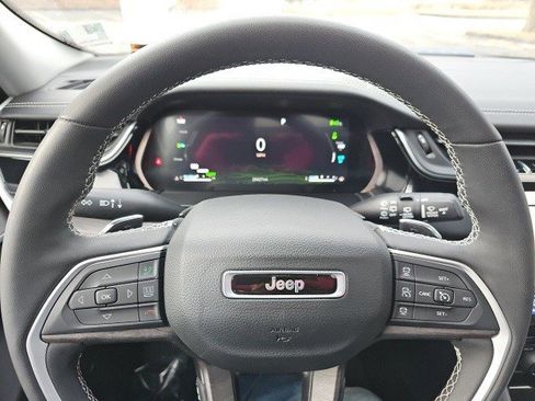 Used 2022 Jeep Grand Cherokee Limited 4xe w/ Luxury Tech Group II image 22