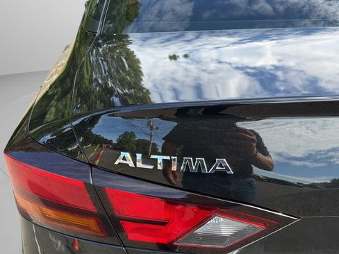 Used 2022 Nissan Altima 2.5 SR FWD image 35
