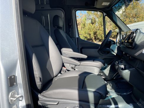 New 2026 Mercedes-Benz Sprinter 2500 image 43