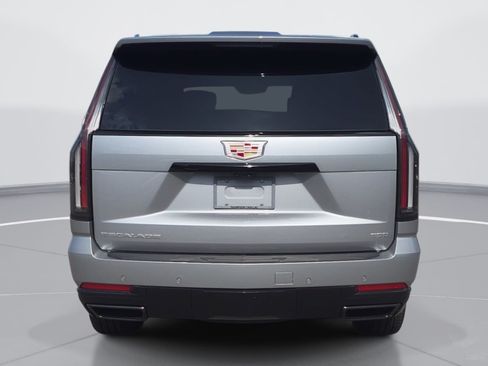 Certified 2026 Cadillac Escalade ESV Sport w/ Touring Package AWD/4WD image 4