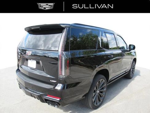 New 2026 Cadillac Escalade V AWD/4WD image 6