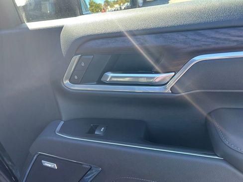 New 2026 GMC Sierra 2500 SLT w/ SLT Convenience Package image 28