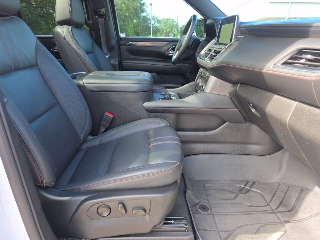 Used 2024 Chevrolet Tahoe RST w/ Luxury Package RWD image 14