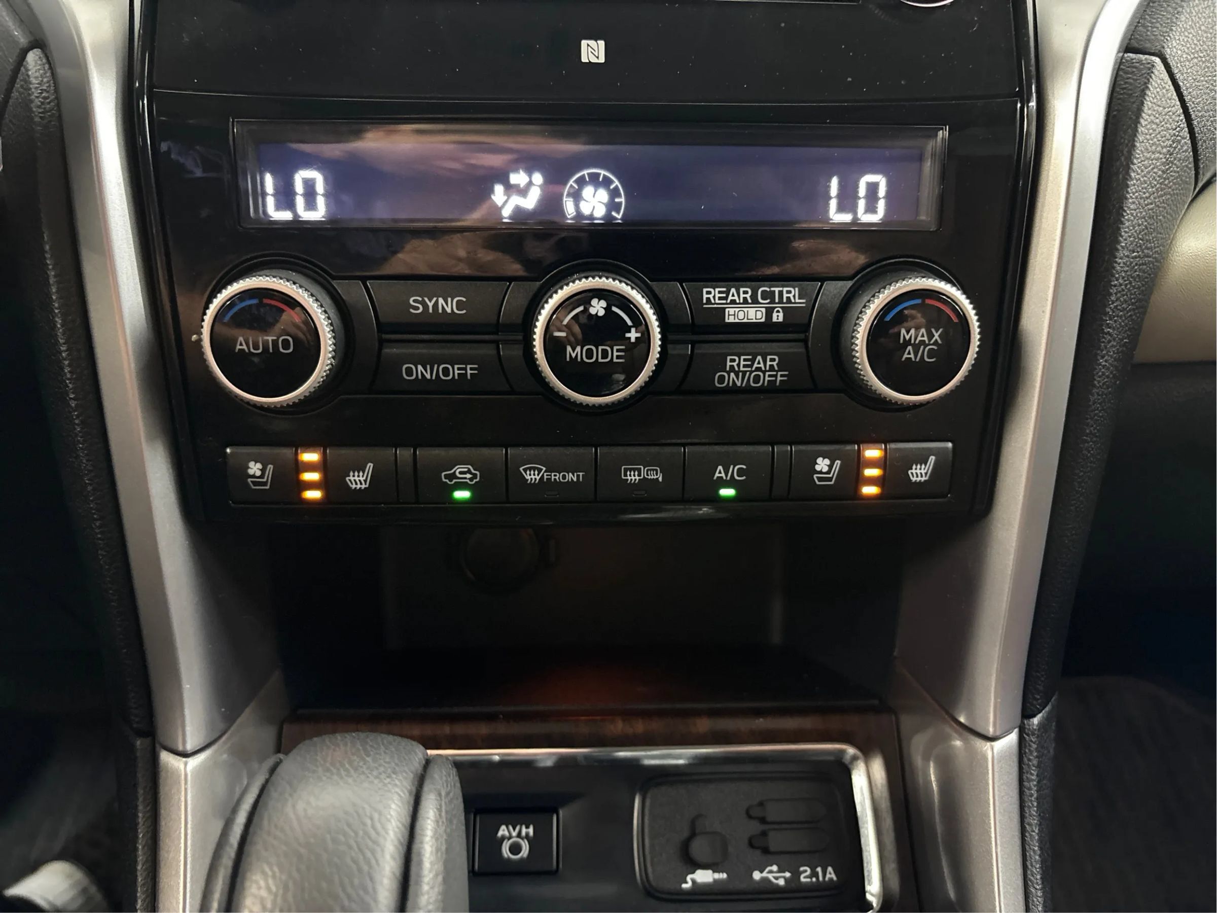 Used 2022 Subaru Ascent Touring AWD/4WD image 44
