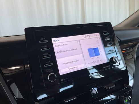 Used 2023 Toyota Camry SE w/ Cold Weather Package image 12