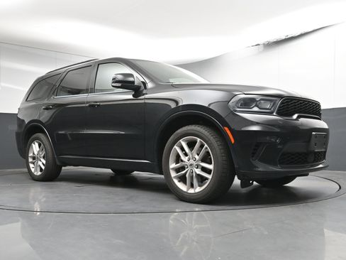 Used 2023 Dodge Durango GT image 25