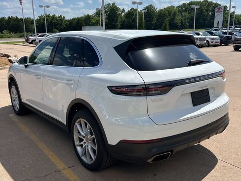 Used 2020 Porsche Cayenne AWD/4WD image 2
