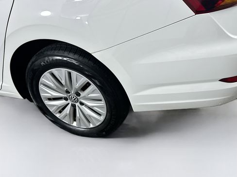 Used 2019 Volkswagen Jetta S image 11