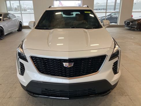 Used 2023 Cadillac XT4 Sport image 2