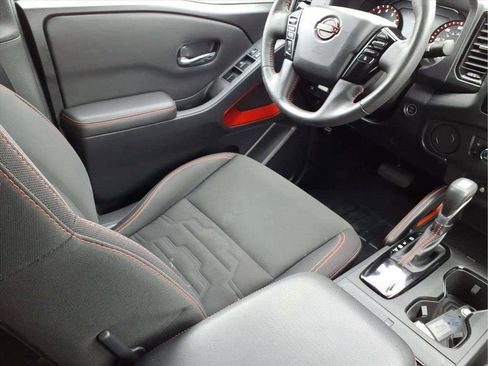 Used 2023 Nissan Frontier Pro-X w/ Pro Convenience Package image 9