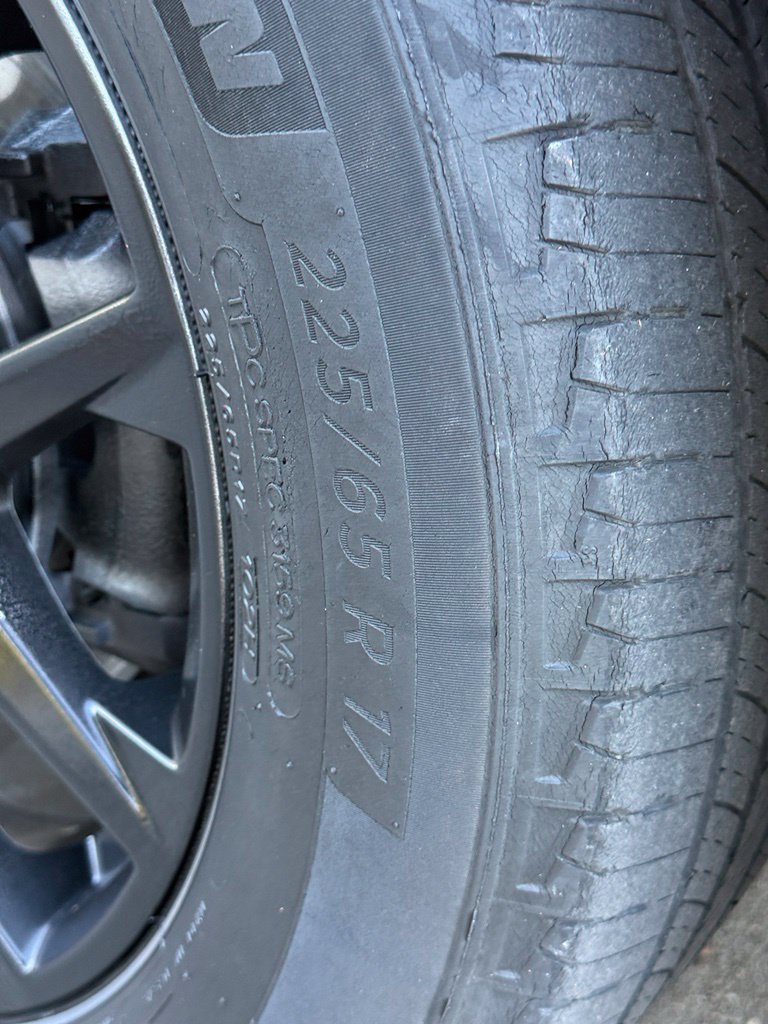 Used 2022 Chevrolet Equinox LT FWD image 40