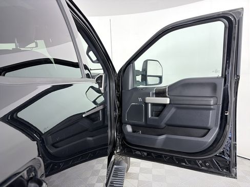 Used 2022 Ford F350 Lariat w/ Lariat Ultimate Package image 30