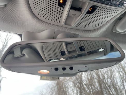 Used 2017 Mercedes-Benz C 300 Sedan image 26