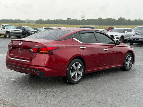 Used 2022 Nissan Altima 2.5 SV FWD image 5