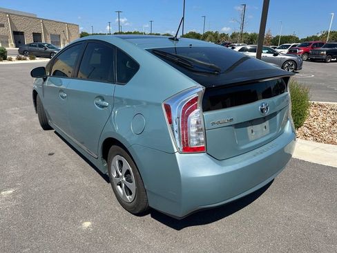 Used 2012 Toyota Prius Four w/ Deluxe Solar Roof Pkg FWD image 5