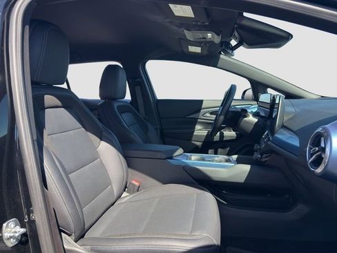 Used 2024 Chevrolet Equinox EV LT image 17