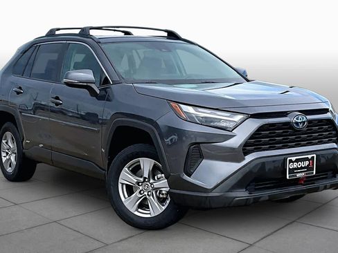 Used 2023 Toyota RAV4 XLE w/ Convenience Package AWD/4WD image 3
