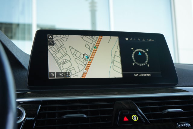 Used 2020 BMW 530e w/ Convenience Package RWD image 17