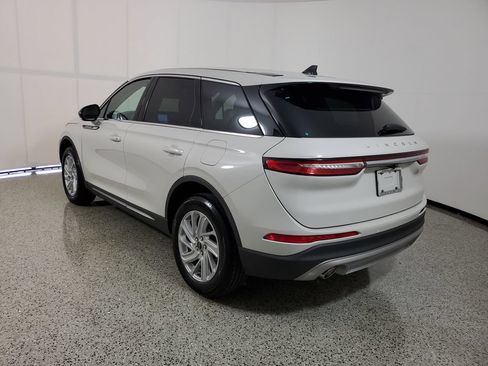 Certified 2024 Lincoln Corsair AWD image 3