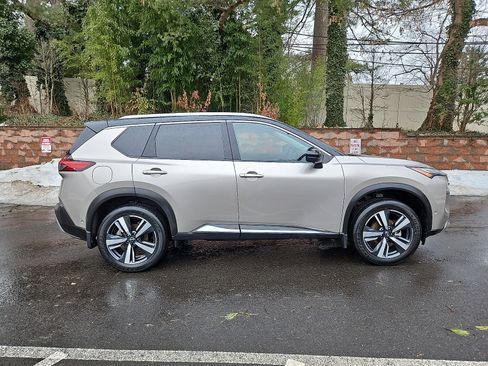 Certified 2023 Nissan Rogue Platinum w/ Platinum Premium Package image 7