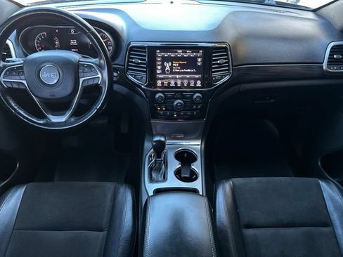 Used 2020 Jeep Grand Cherokee Altitude AWD/4WD image 15