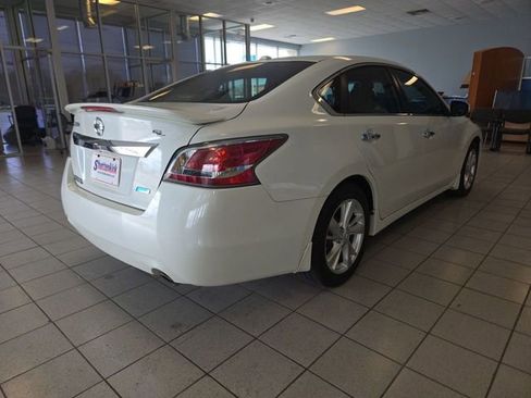 Used 2014 Nissan Altima 2.5 SL w/ Technology Package image 8