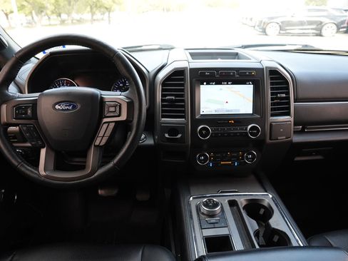 Used 2019 Ford Expedition Max XLT w/ Equipment Group 202A image 9