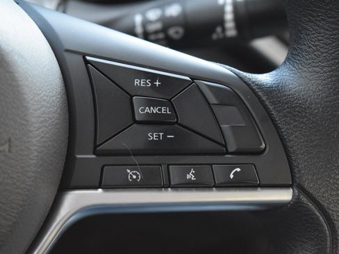 Used 2024 Nissan Altima 2.5 SV image 8