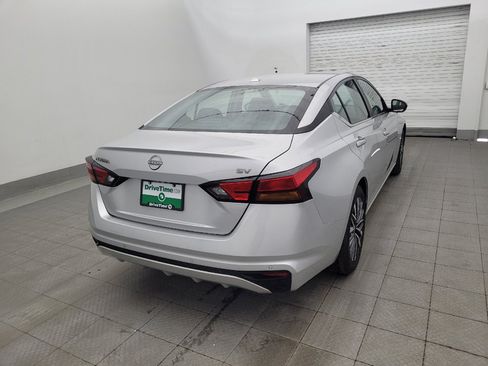 Used 2024 Nissan Altima 2.5 SV FWD image 9