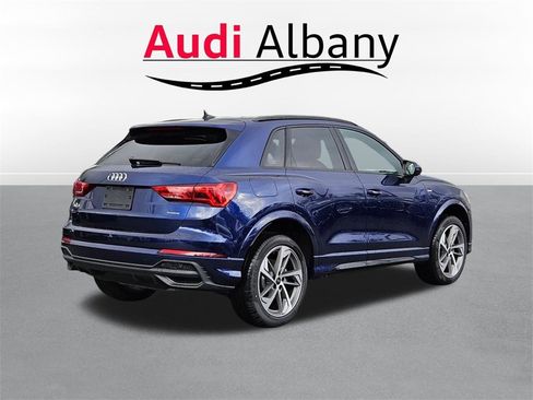 New 2025 Audi Q3 2.0T Premium image 4