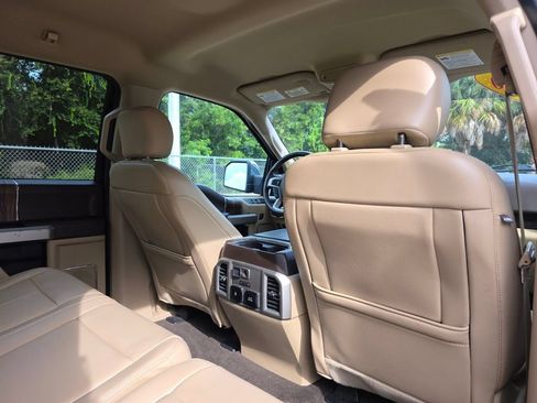 Used 2020 Ford F150 Lariat w/ Equipment Group 502A Luxury RWD image 16