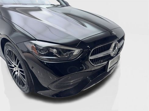 Used 2025 Mercedes-Benz C 300 Sedan image 17
