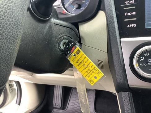 Used 2015 Subaru Crosstrek 2.0i Limited image 35