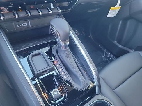 New 2026 GMC Canyon Elevation w/ Convenience Package RWD image 16