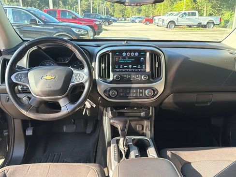Used 2017 Chevrolet Colorado LT w/ LT Convenience Package AWD/4WD image 7