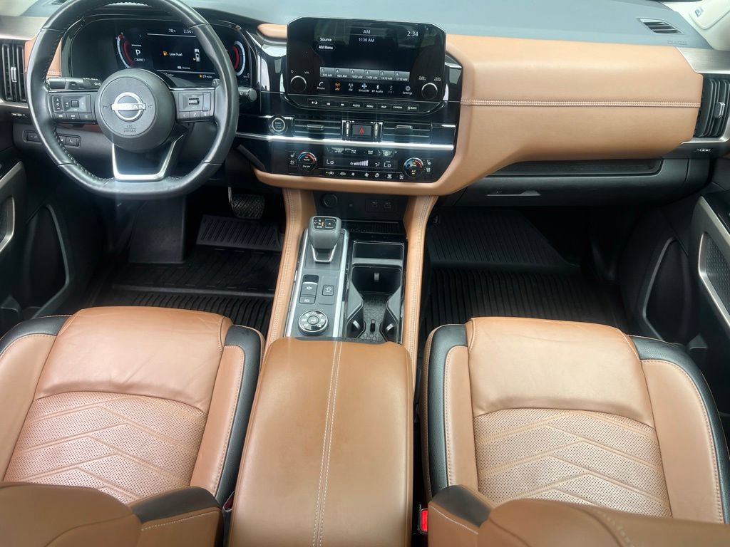 Certified 2024 Nissan Pathfinder Platinum w/ Black Appearance Package AWD/4WD image 19