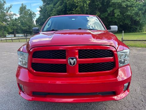 Used 2018 RAM 1500 Express RWD image 3